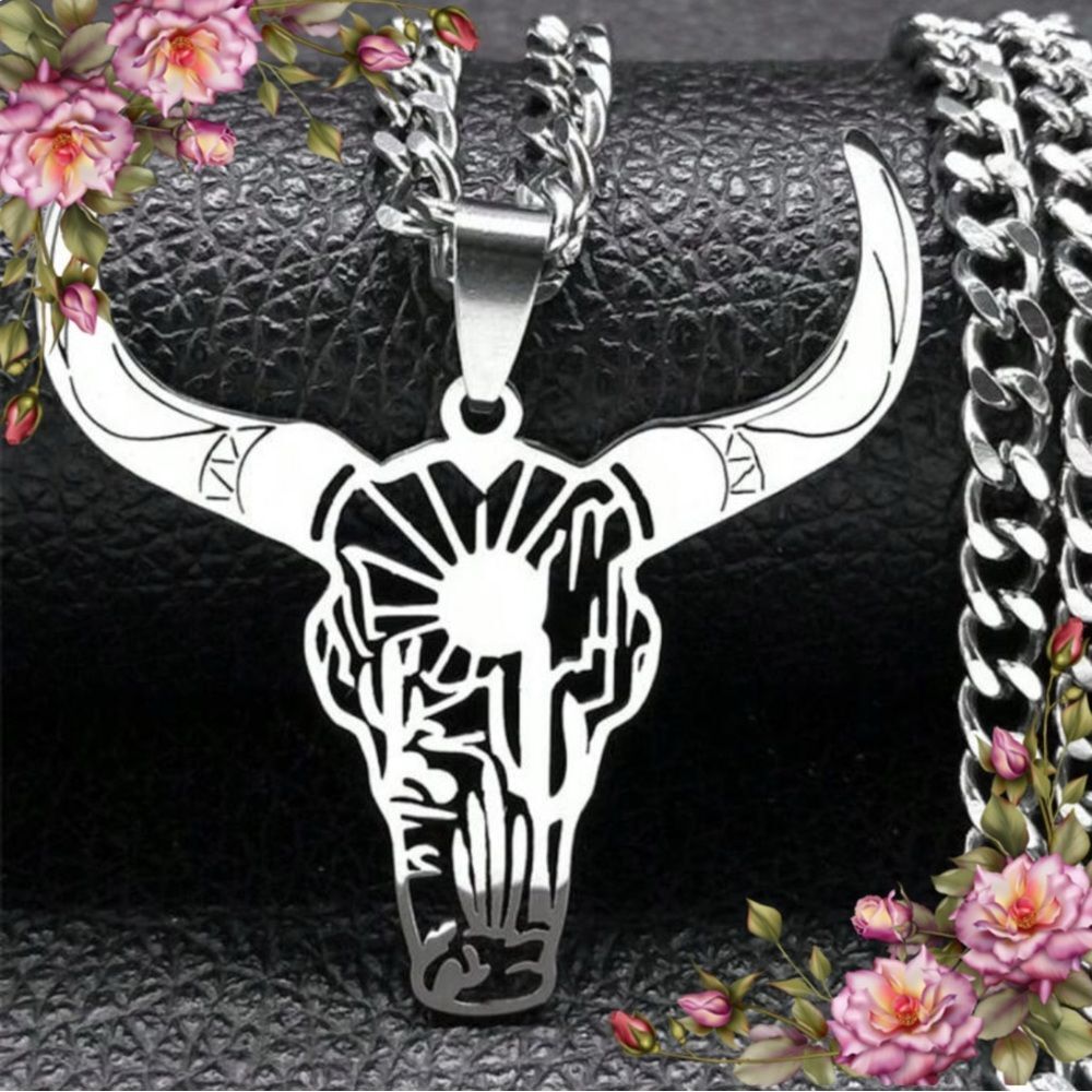 Silver Bull Skull‎ Pendant Necklace